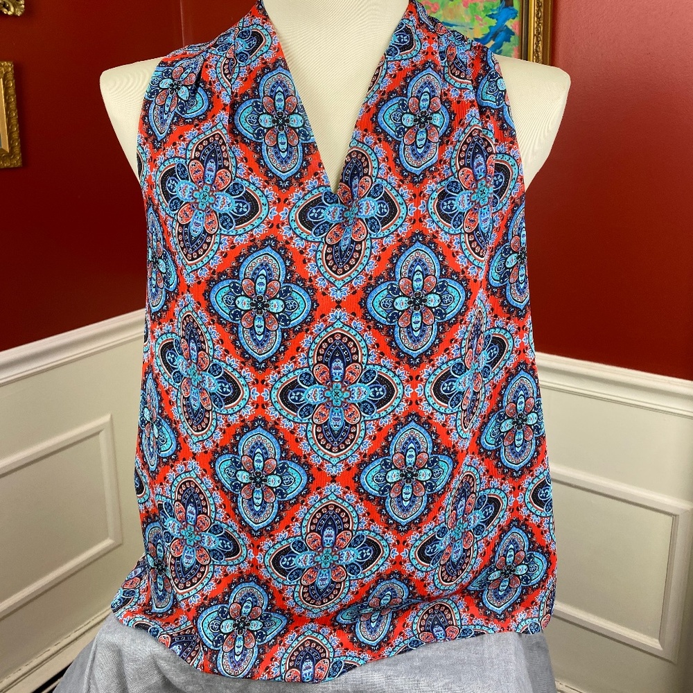 41 Hawthorne V neck printed bold